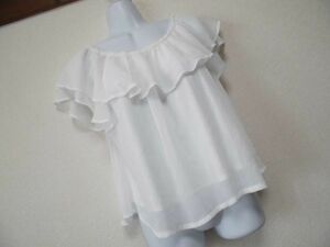 assk1081☆　■■PAGEBOY/ページボーイ■■　半袖シフォンブラウス　トップス　フリル　シフォンプルオーバー　白　Fサイズ