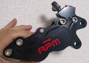 台湾RPM-右黒SV●ブレーキキャリパー●ピッチ40mm●アルミCNC●4POT●ブレンボ FRANDO シグナス V125 グロム ズーマー NSR モンキー