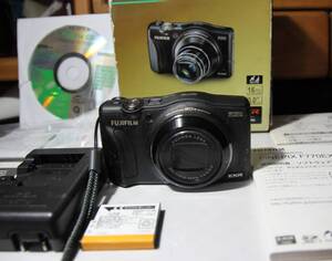 稼働品　FUJIFILM FINEPIX F770EXR