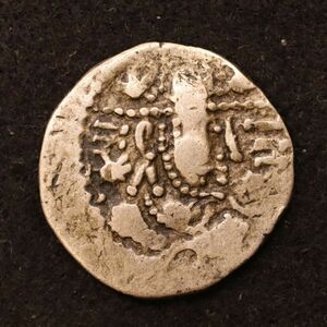 古代インド チャウルキヤ朝「ガッドヘイヤ・パイサ」銀貨（850-950）[E4100]コイン
