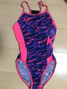 アリーナ 競泳水着　女の子用　レディース R140 サイズ　arena クリーニング済 ハイレグタイプ