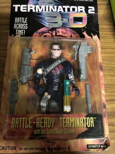 Ｔ２/ターミネーター２ ３Ｄ アクションフィギュア Kenner(ケナー製) BATTLE-READY TERMINATOR 新品未開封（外装ダメージあり）