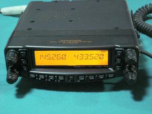 STANDARD 144/430MHz ２バンドモービル機　FT-8800