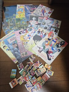 昭和　レトロ　アニメ　下敷き　消しゴム　大量　　デッドストック　未使用品　まとめ売り　ウルトラマン　アラレちゃん　美神　ポケモン