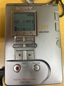 【現状品】 SONY　ソニー TCD-D100 DAT ウォークマン WALKMAN