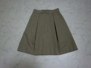 BARNEYS NEWYORK バーニーズ ニューヨーク フレアスカート レディース 婦人服 ボトムス ベージュ系 size:40