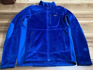  patagonia パタゴニア　p6 Ｒ２フリースジャケット ２０１３年製　ＢＢＥ　ブルー　レアカラー　Ｍサイズ　ほぼ新品