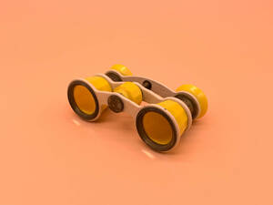 製双眼鏡『USSR（旧ソ連製）』の2.5×24-65の双眼鏡ですBinoculars 2.5×24-65 Opera USSR Theater Ballet Glasses#2213B