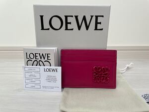 【ロエベ】インフレーテッドアナグラム プレーン カードホルダー (サテンカーフ)　LOEWE l名刺入れ　カードケース　ピンク　Ruby Red Glaze