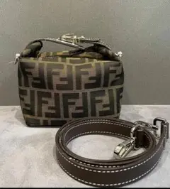 Fendi ズッカ FFロゴ ショルダーバッグ