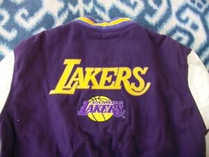 ロサンゼルス レイカーズ 袖革？レザー？紫ジャケット 極美品 M Los Angeles Lakers レーカーズ NBA