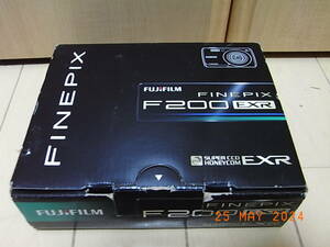 ＜未使用品＞フジフィルム　ファインピクス　FUJIFILM FinePix F200EXR