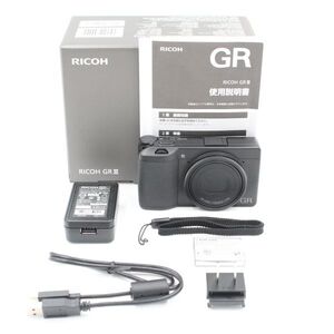 ショット数56回、元箱付き。★新品級★ RICOH リコー GR III