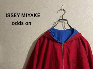 ◯ odds on ISSEY MIYAKE リバーシブル ナイロン パーカー / オッズ オン イッセイミヤケ 小野塚秋良 ズッカ 赤 青 Mens #Sirchive