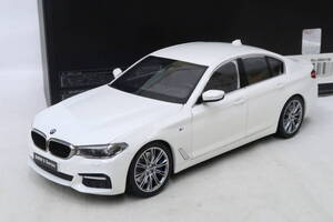 Kyosho BMW 5 Series Sedan (G30) Minural White ５シリーズ セダン 白 箱付 1/18 イシレレ