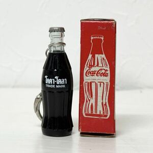 ★2565 コカコーラ キーチェーン タイ語 ミニボトル キーホルダー Coca-Cola