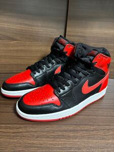 AIR JORDAN 1 RETRO HIGH BRED（2001） 136066-061 （ブラック/バーシティレッド）