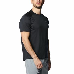 ●送料390円可能商品 アンダーアーマー UNDER ARMOUR 新品 メンズ 吸汗速乾 ドライ 半袖 Tシャツ 黒 XXL [1376375-001-XXL] 三 零★QWER★