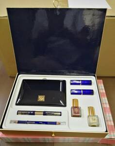 ♪エスティ ローダー（ESTEE LAUDER）メークアップパレット♪