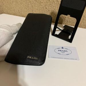 PRADA プラダ　サフィアーノ　レザー　長財布　ブラック系　シルバー金具