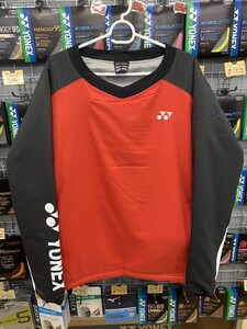 【90076 (496) L】YONEX(ヨネックス) ユニ中綿Vブレーカー サンセットレッド L 新品未使用 バドミントン テニス 冬物 定価8800円