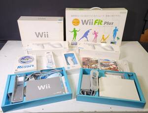 □[まとめ出品] NINTENDO Wii RVL-001 コントローラー2個台 モーションプラス1台 ヌンチャク1台 ザッパー2台 Wii Fit Plus1台 他ソフト3種