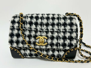 CHANEL シャネル ミニマトラッセ チェーンショルダーバッグ ツイード 千鳥格子 ブラック ホワイト ゴールド金具 ランダムプレート 美品