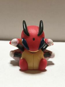 ポケモン人形　レディアン