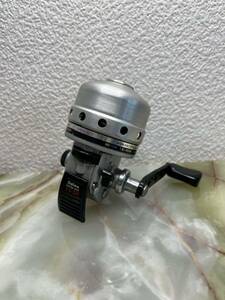 Daiwa ダイワ spincast スピンキャスト st-20 釣具 リール オールド レトロ スピニング