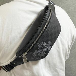 極美品【鑑定済】ルイ ヴィトン LOUIS VUITTON ダミエ グラフィット バムバッグ メンズ ボディバッグ ウエストバッグ N40295 ブラック