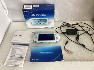 【H0849】 SONY PSVITA PCH-2000 ホワイト 箱入り　取扱説明書　アダプター　PS vitaカード　ジャンク品