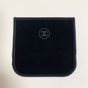 即決☆CHANEL シャネル 保存袋 ベロア コンパクト アクセサリー ケース 袋 9.5×8.8cm USED