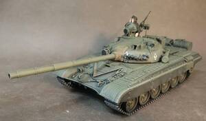 旧ソビエト戦車　T72M1　　ケース入り完成品　1/35スケール　 タミヤ