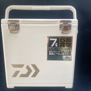 ZS 700（ホワイト） ダイワ クーラーボックス 7リットル