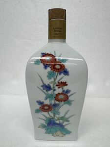 サントリー SUNTORY 錦菊梅竹文 岩尾對山窯 有田焼ボトル 700ml 43% 1305g 未開栓 ウイスキー 国産 古酒 お酒