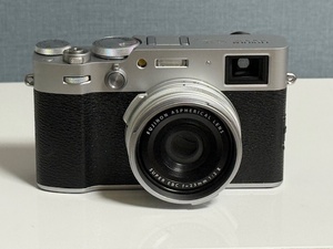 FUJIFILM X100VI （シルバー）