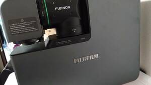 FUJIFILM FP-Z5000 動作品 中古 5000lm 1920×1080 短焦点 レーザー光源 DLP方式 送料無料 制御に不具合？難有り