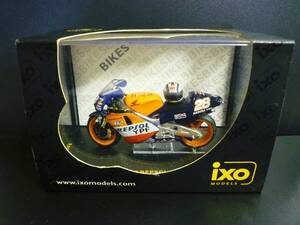 イクソ製品　1/24 レプソル ホンダ NSR500 アンドレ クリビーレ　#28 ヘルメット付　HRC REPSOL HONDA YPF NSR WGP ixo