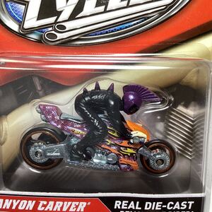 ☆ホットウィール☆ キャニオン　カーバー　モーターサイクル　MOTOR CYCLES ライダーフィギュア付き　Hot Wheels