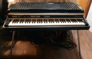 ■Rhodes STAGE PIANO MARK II ローズ　ステージピアノ　マーク２
