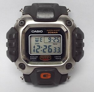 中古　＊ CASIO　G-SHOCK　　　DW-6400　　（ジャンク扱い）:　IC-４