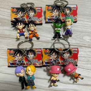 少年ジャンプ40周年記念 ドラゴンボール× ONE PIECEワンピース デフォルメツインキーホルダー コンプリート 全4種 フィギュア