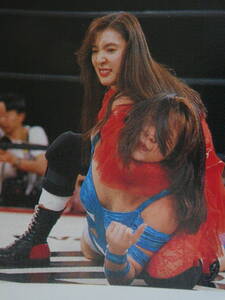 週刊プロレス1993年4月20日号　女子プロレス夢のオールスター戦・横浜アリーナ大会　尾崎魔弓、キューティー鈴木、井上貴子、工藤めぐみ