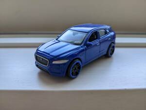 ミニカー WELLY ウィリー／ウェリー jaguar ジャガー F-PACE 改造 カスタム トミカサイズ SUV JAGUAR