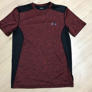 伸縮ストレッチ トレーニングTシャツ　UNDER ARMOUR アンダーアーマー SM サイズ