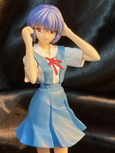 ガシャポンHGIFエヴァンゲリオン〜綾波レイ制服ver ガチャガチャ 名鑑 カプセルトイ 食玩