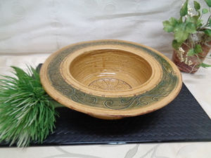 骨董　黄瀬戸　輪花鉢　手鉢　鉦鉢　花型模様切込　陶器　中古品