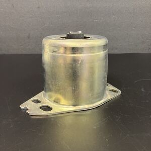 アルファロメオ C-1646 未使用品 ALFAROMEO エンジンマウント 0060 655 875/0060655875 EGマウント 入手困難 レア デッドストック