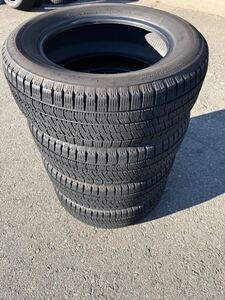 250 BRIDGESTONE ブリヂストン BLIZZAK VRX2 中古冬タイヤ4本セット　215/60R16 95Q 