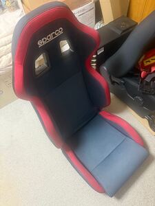 セミバケットシートSPARCO R100中古品　 セミバケ